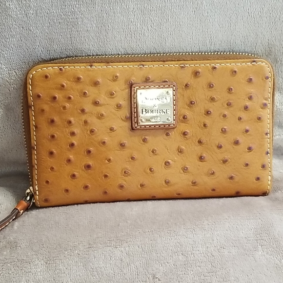 Dooney and Bourke zip around wallet NWOT